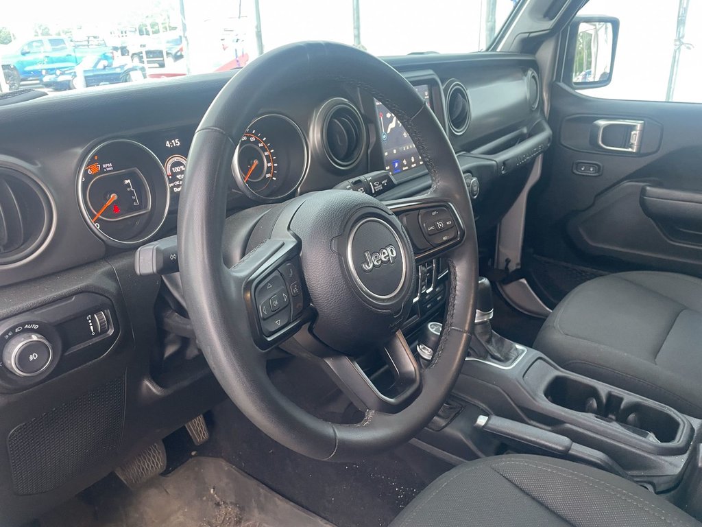2023 Jeep Wrangler in St-Jérôme, Quebec - 4 - w1024h768px