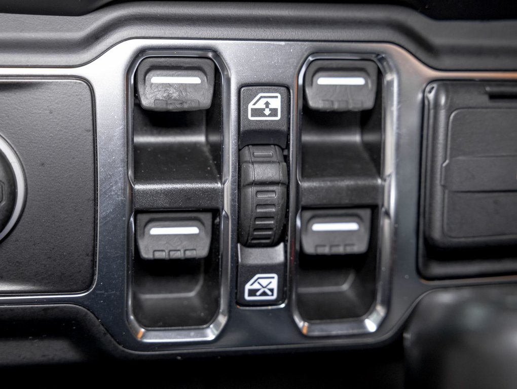 Jeep Wrangler  2023 à St-Jérôme, Québec - 25 - w1024h768px