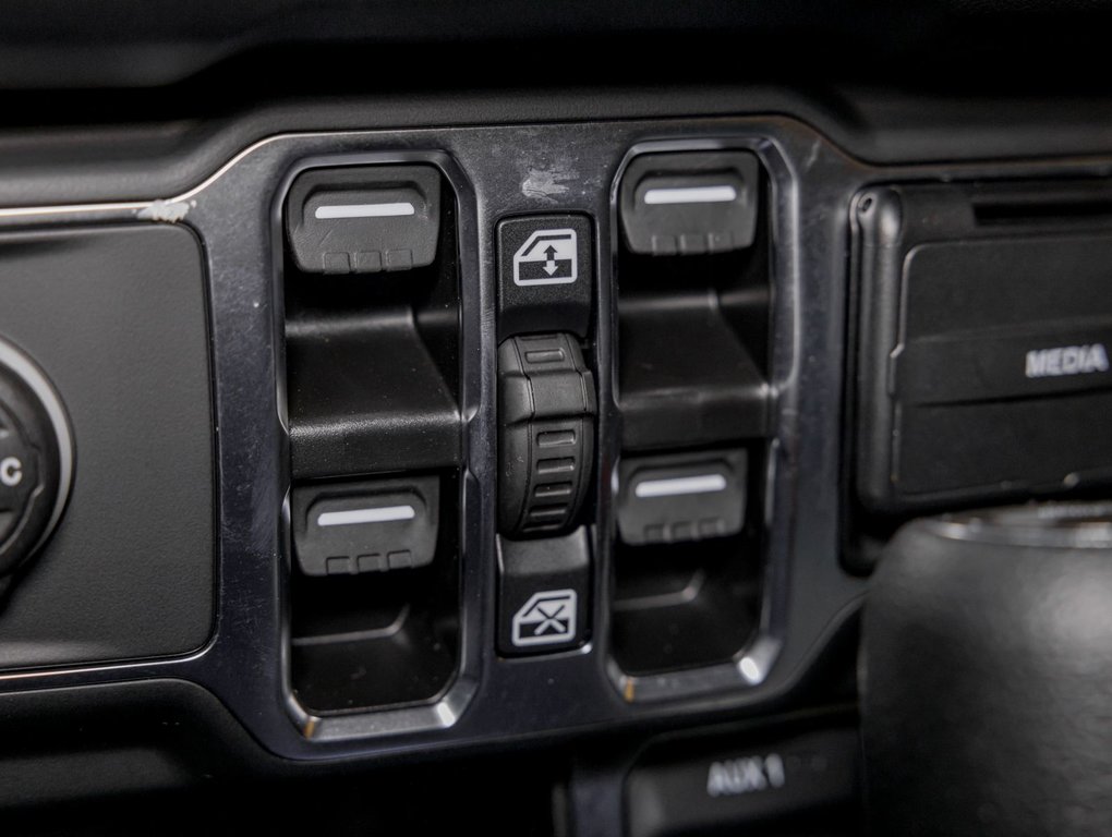 2024 Jeep Wrangler in St-Jérôme, Quebec - 23 - w1024h768px