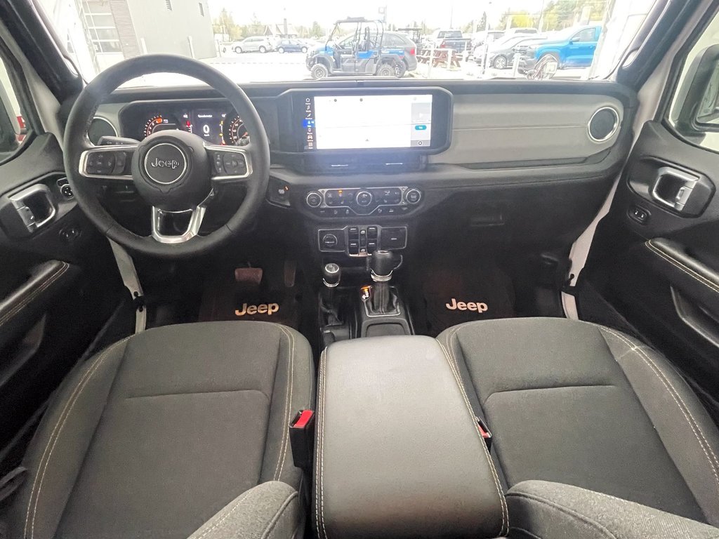 2024 Jeep Wrangler in St-Jérôme, Quebec - 12 - w1024h768px