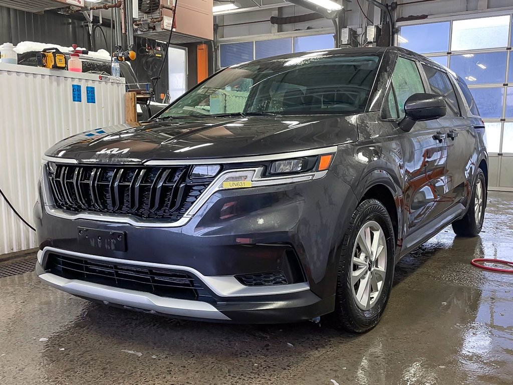 Kia Carnival  2022 à St-Jérôme, Québec - 1 - w1024h768px