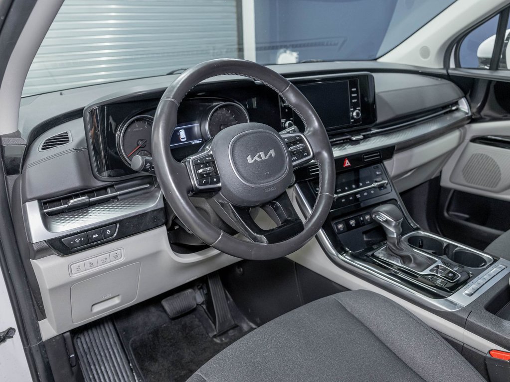 Kia Carnival  2024 à St-Jérôme, Québec - 2 - w1024h768px