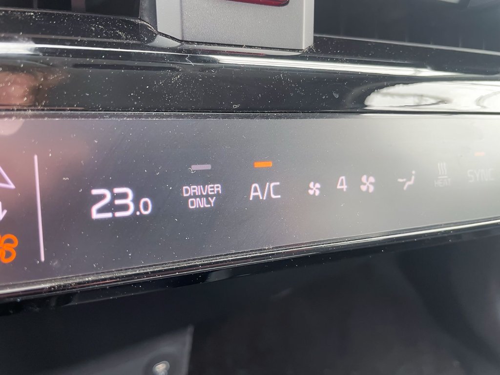 Kia EV6  2023 à St-Jérôme, Québec - 16 - w1024h768px