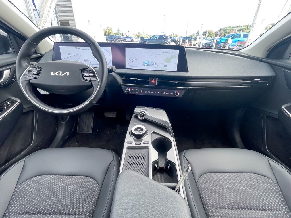 Kia EV6  2023 à St-Jérôme, Québec - 12 - w1024h768px