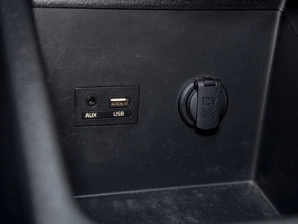 2018 Kia Forte in St-Jérôme, Quebec - 18 - w1024h768px