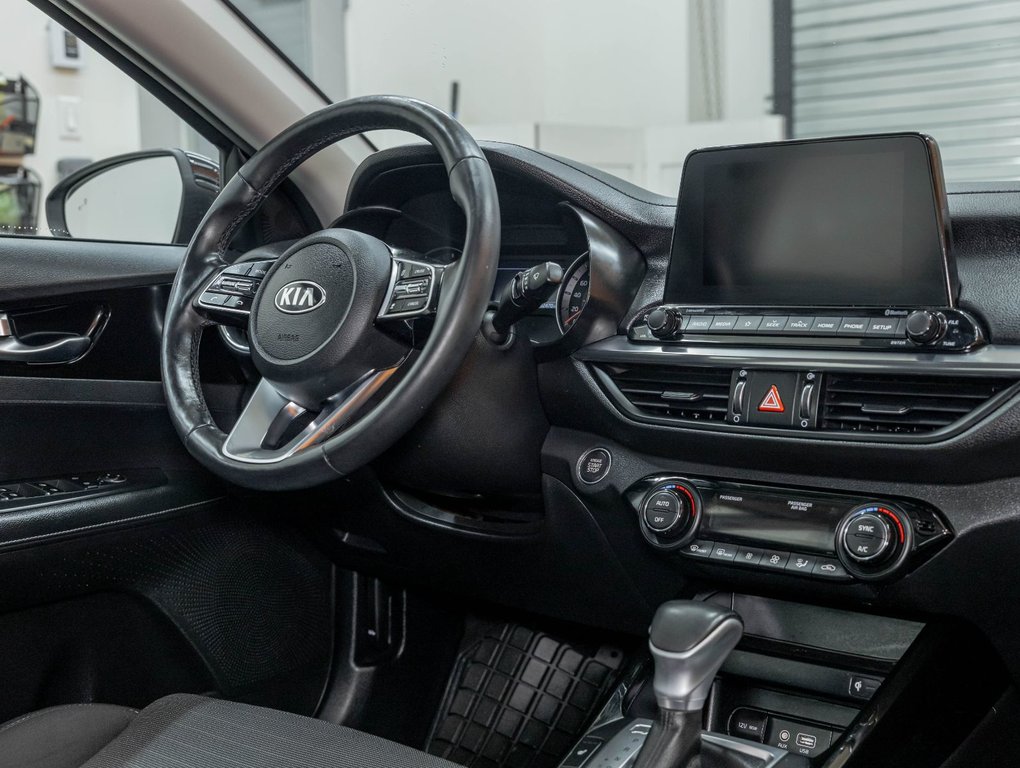 2021 Kia Forte in St-Jérôme, Quebec - 26 - w1024h768px