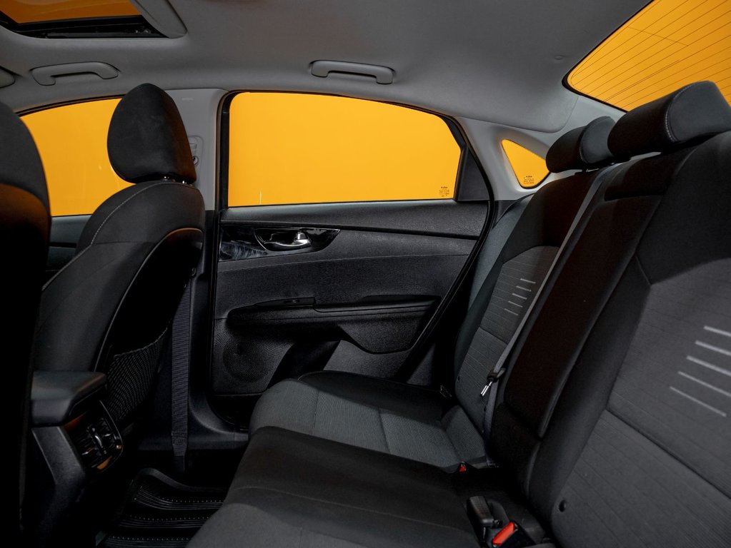 2021 Kia Forte in St-Jérôme, Quebec - 27 - w1024h768px
