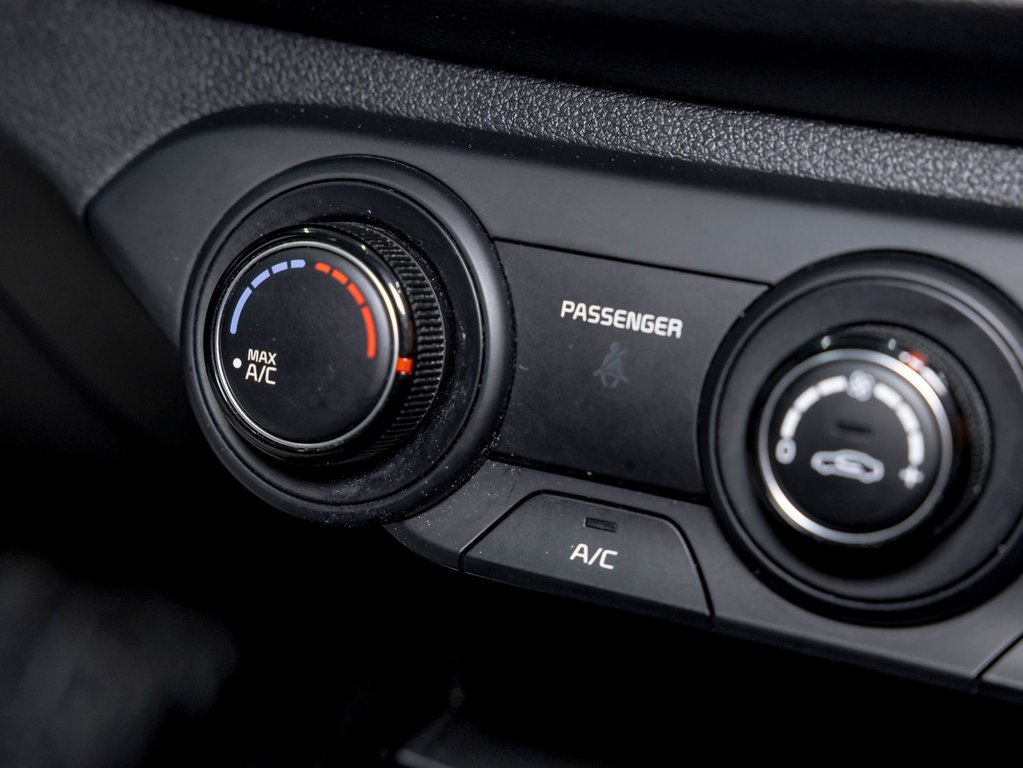 2021 Kia Forte in St-Jérôme, Quebec - 21 - w1024h768px