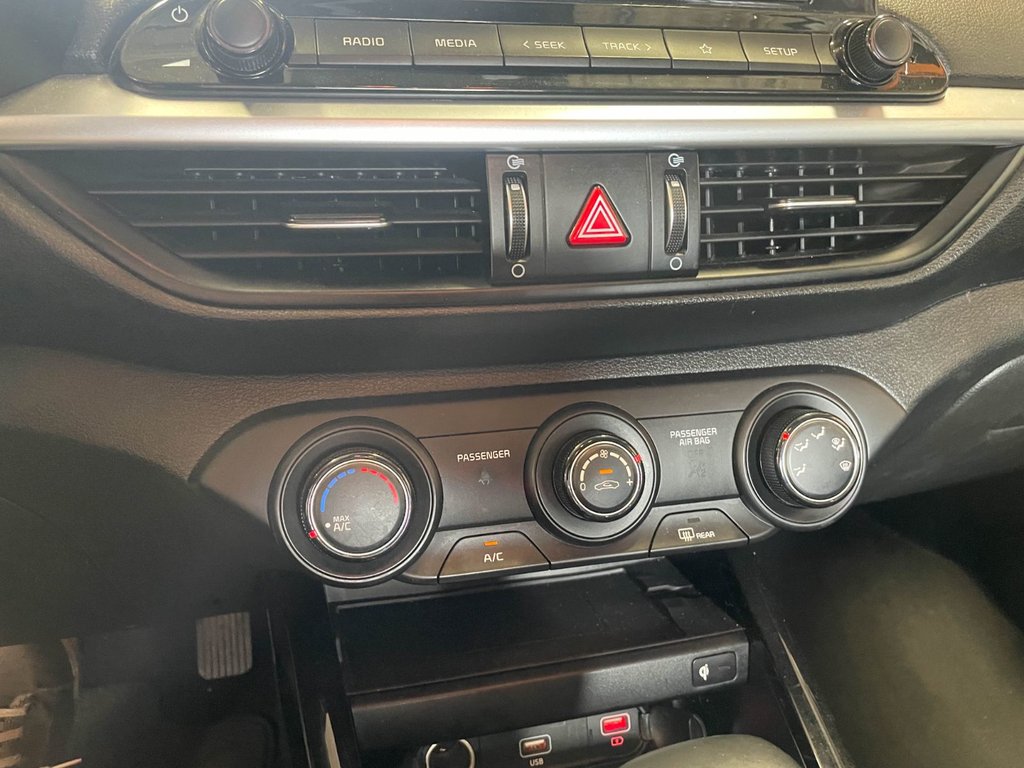 Kia Forte  2022 à St-Jérôme, Québec - 14 - w1024h768px