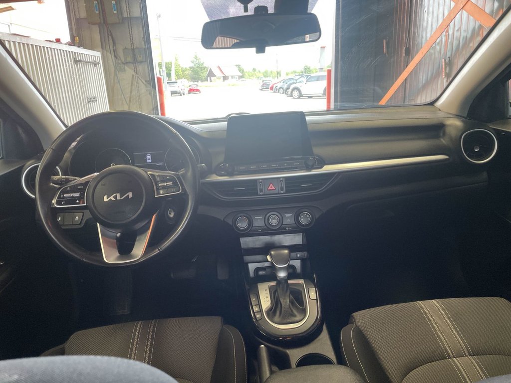 Kia Forte  2023 à St-Jérôme, Québec - 10 - w1024h768px