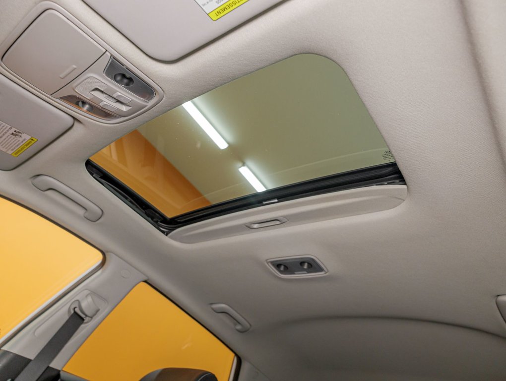 Kia Niro EV  2019 à St-Jérôme, Québec - 4 - w1024h768px