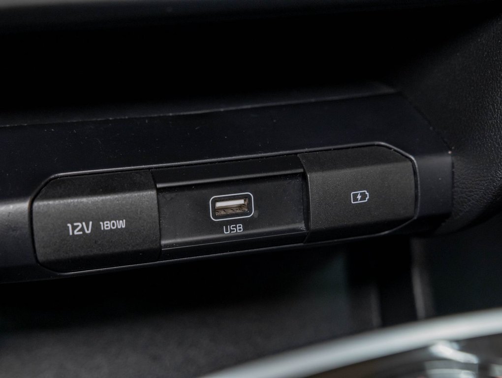 Kia Niro EV  2021 à St-Jérôme, Québec - 21 - w1024h768px