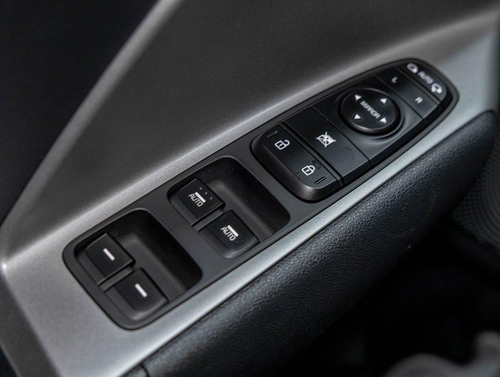 Kia Niro EV  2021 à St-Jérôme, Québec - 23 - w1024h768px