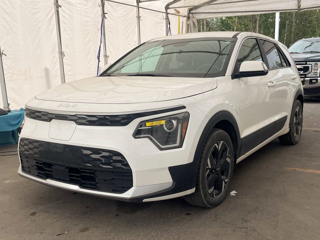 Kia Niro EV  2023 à St-Jérôme, Québec - 1 - w1024h768px