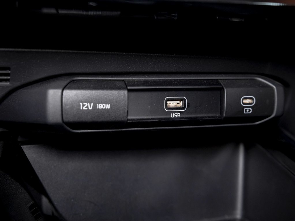 Kia Niro EV  2023 à St-Jérôme, Québec - 29 - w1024h768px