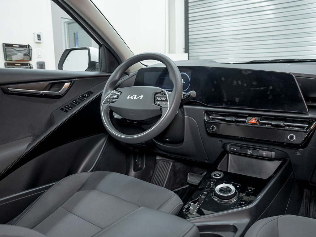 Kia Niro EV  2023 à St-Jérôme, Québec - 20 - w1024h768px