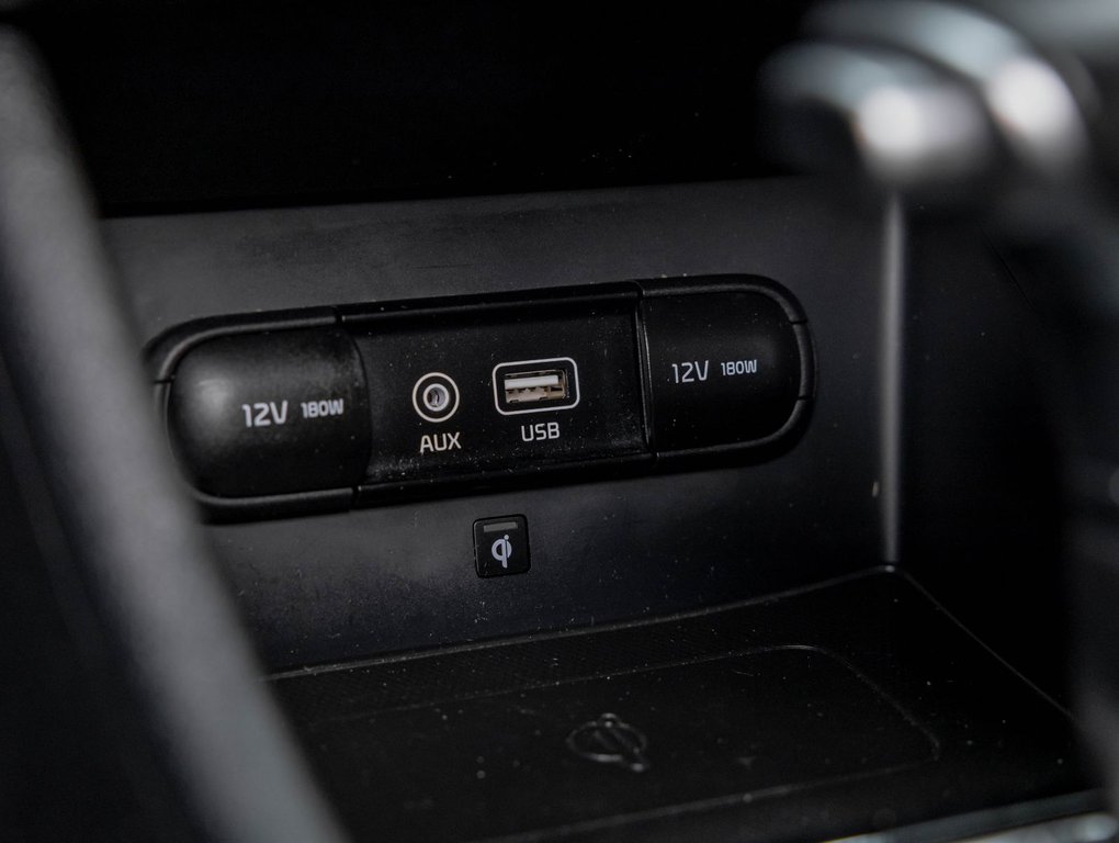 2019 Kia Niro Plug-In Hybrid in St-Jérôme, Quebec - 23 - w1024h768px