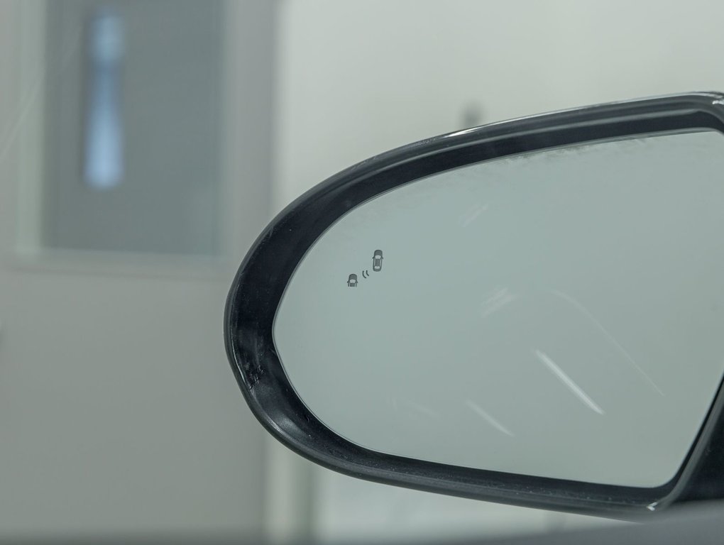 Kia Niro Plug-In Hybrid  2021 à St-Jérôme, Québec - 30 - w1024h768px