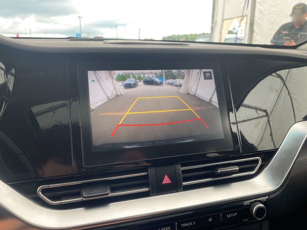 Kia Niro Plug-In Hybrid  2021 à St-Jérôme, Québec - 14 - w1024h768px
