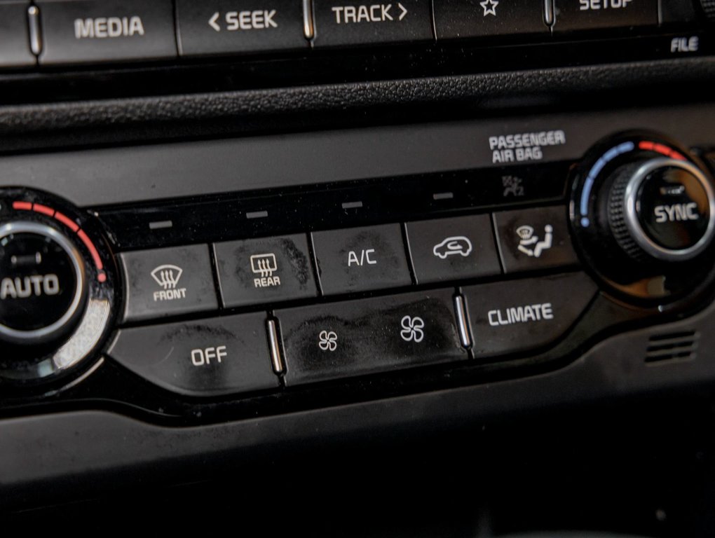 Kia Niro Plug-In Hybrid  2021 à St-Jérôme, Québec - 21 - w1024h768px