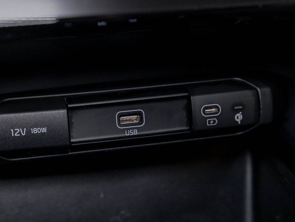 Kia Niro Plug-In Hybrid  2024 à St-Jérôme, Québec - 23 - w1024h768px