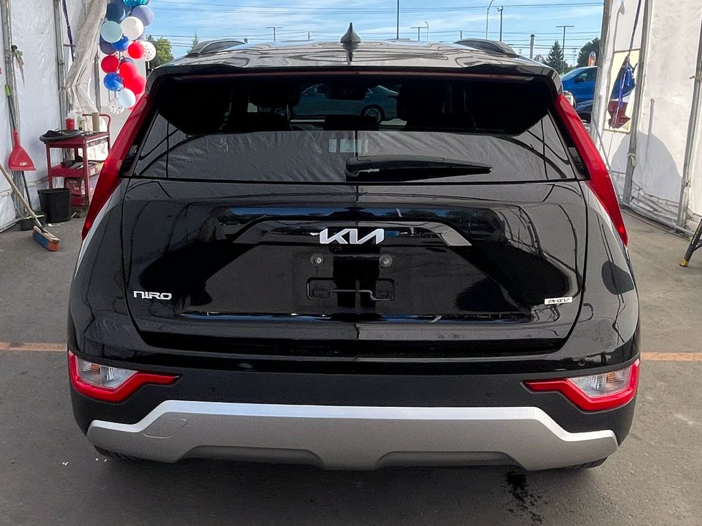2024 Kia Niro Plug-In Hybrid in St-Jérôme, Quebec - 8 - w1024h768px