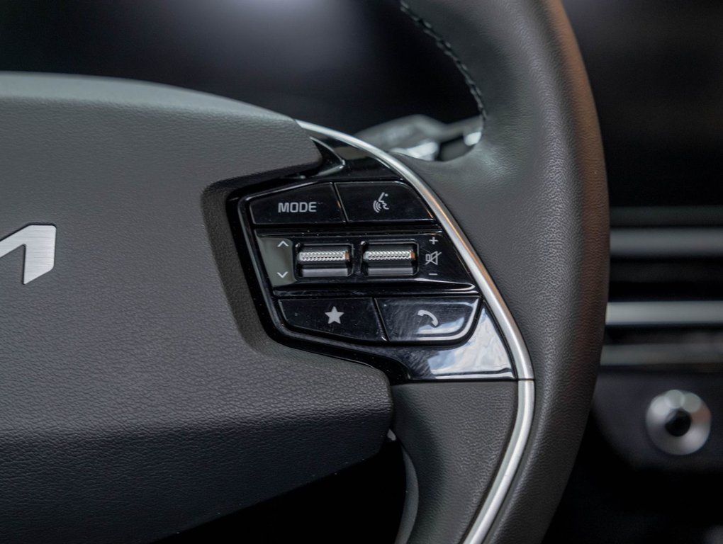 Kia Niro Plug-In Hybrid  2024 à St-Jérôme, Québec - 15 - w1024h768px