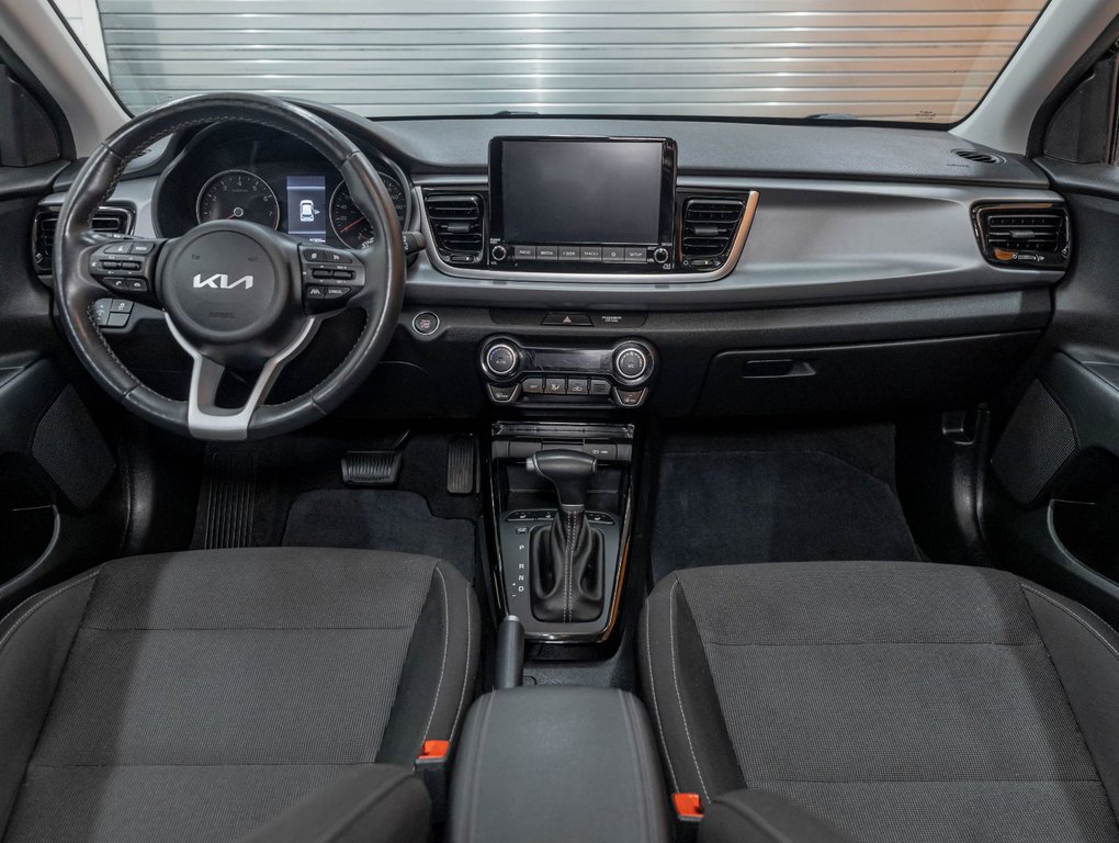 Kia Rio  2023 à St-Jérôme, Québec - 12 - w1024h768px