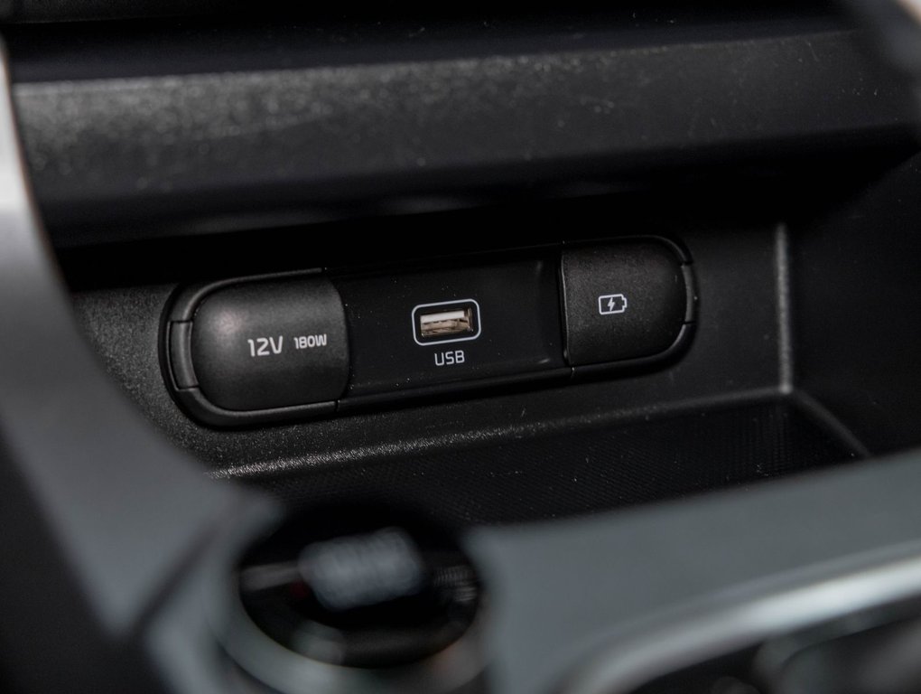 2021 Kia Seltos in St-Jérôme, Quebec - 22 - w1024h768px