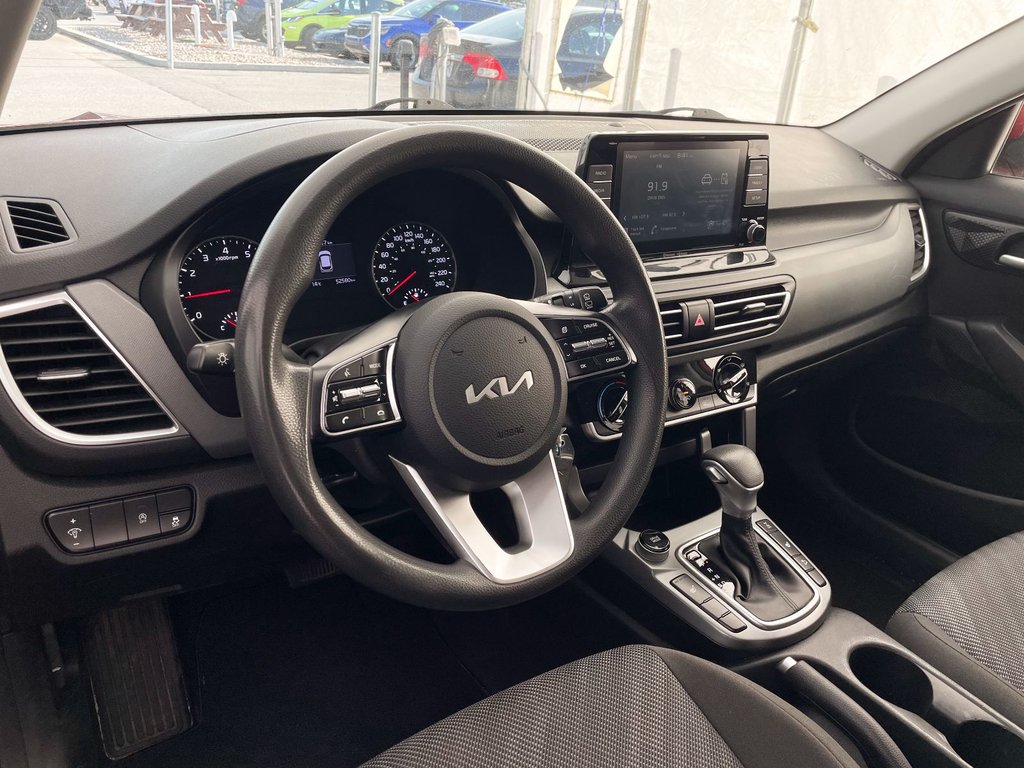 2022 Kia Seltos in St-Jérôme, Quebec - 3 - w1024h768px