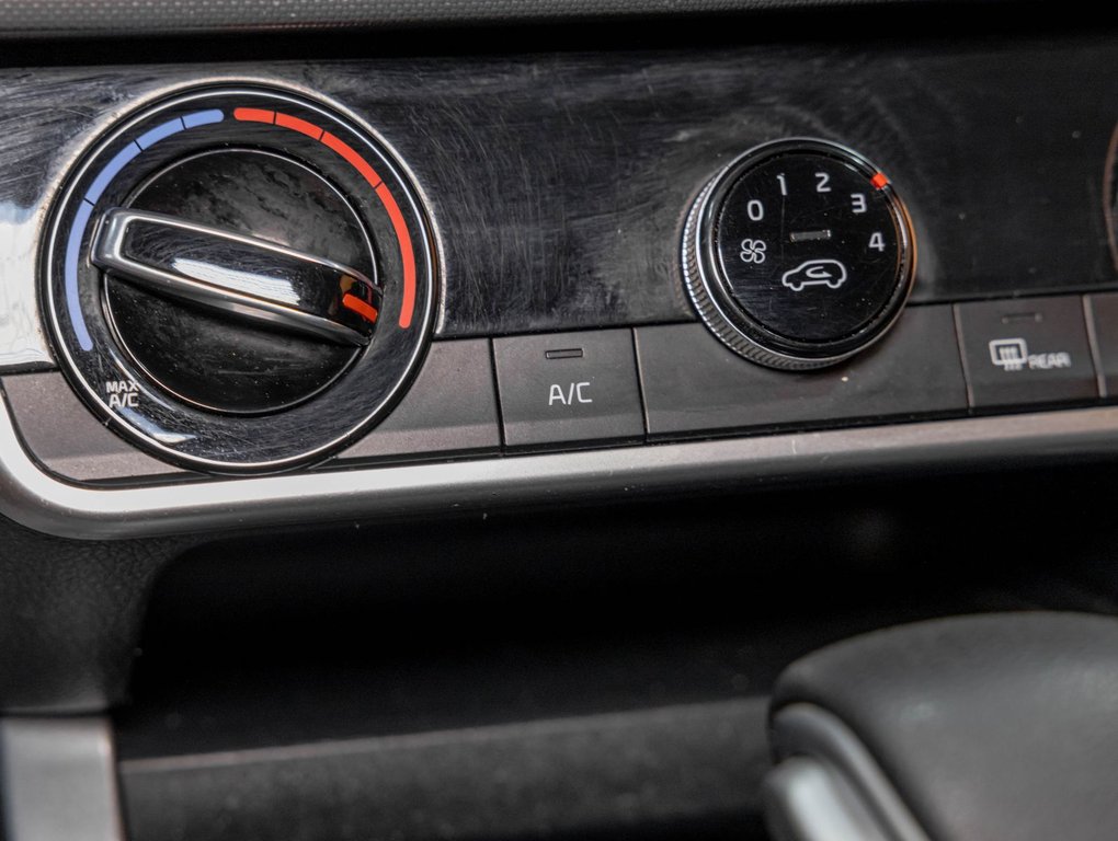 2022 Kia Seltos in St-Jérôme, Quebec - 20 - w1024h768px