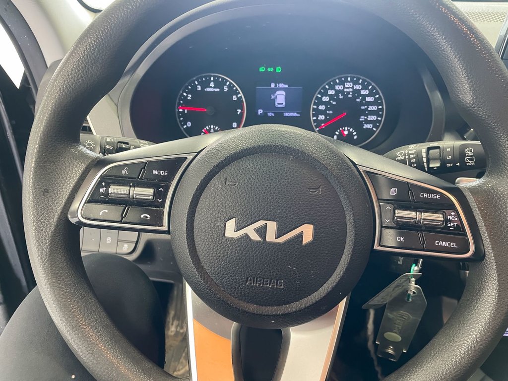 2022 Kia Seltos in St-Jérôme, Quebec - 13 - w1024h768px