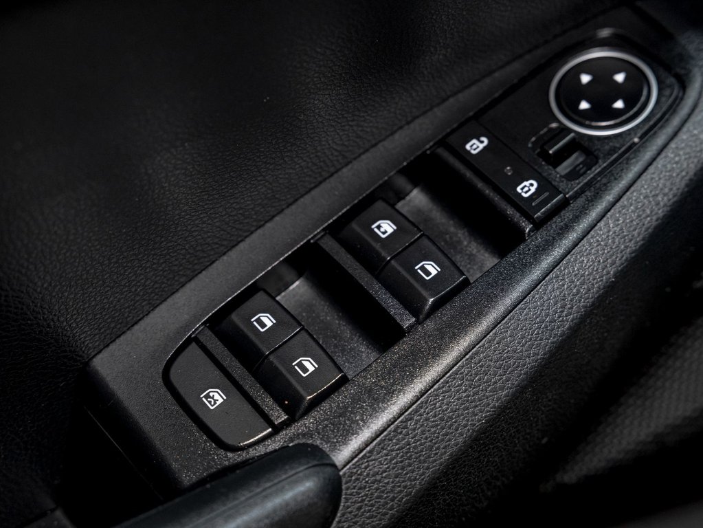 Kia Seltos  2023 à St-Jérôme, Québec - 24 - w1024h768px