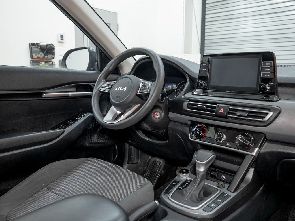 Kia Seltos  2023 à St-Jérôme, Québec - 25 - w1024h768px
