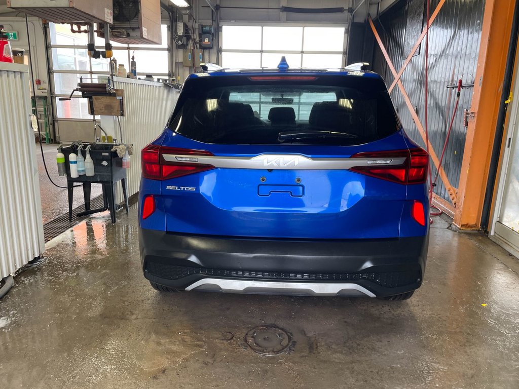 Kia Seltos  2023 à St-Jérôme, Québec - 6 - w1024h768px