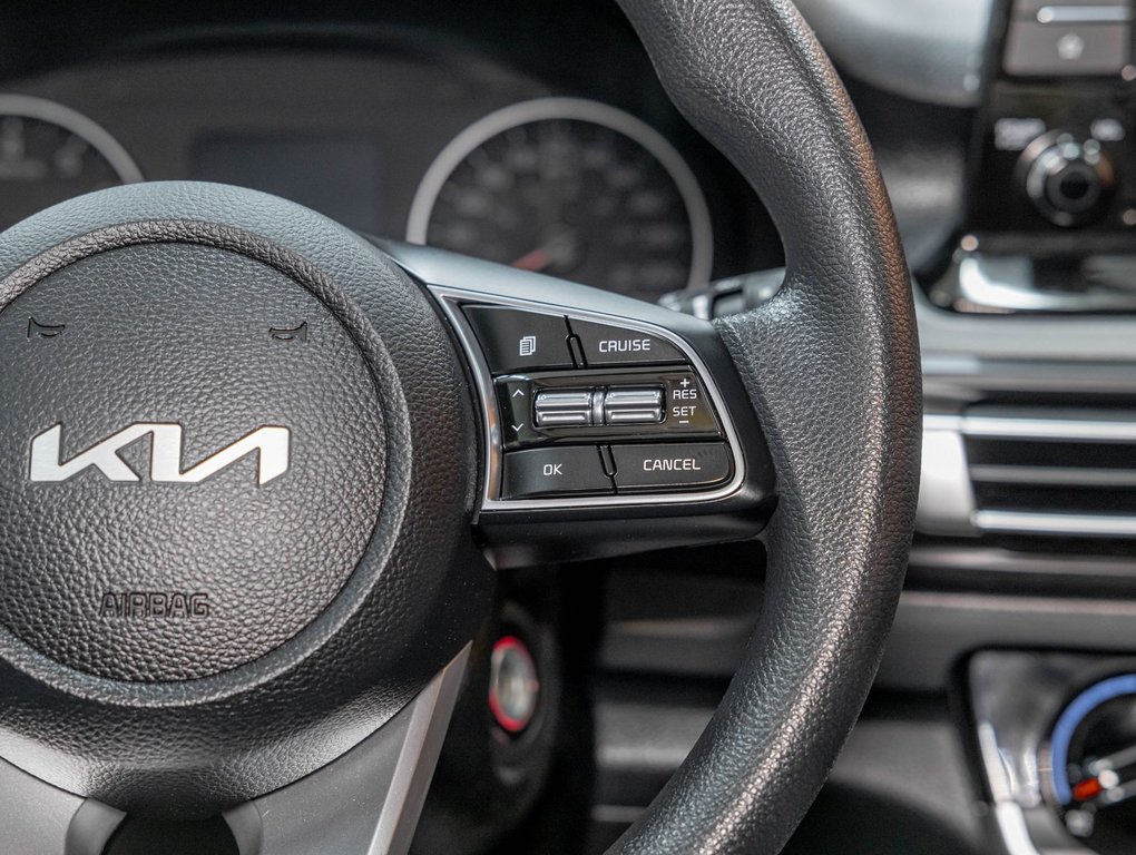 2023 Kia Seltos in St-Jérôme, Quebec - 22 - w1024h768px