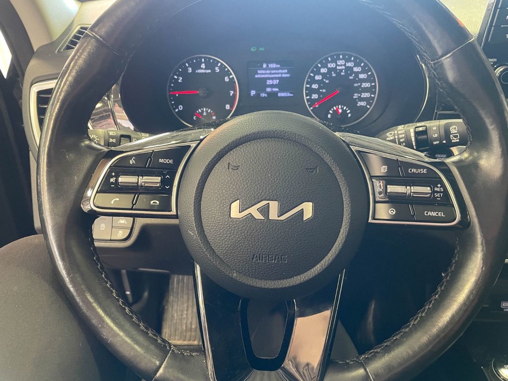 Kia Seltos  2023 à St-Jérôme, Québec - 16 - w1024h768px
