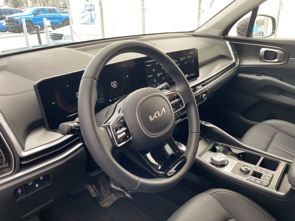 Kia Sorento Plug-In Hybrid  2025 à St-Jérôme, Québec - 3 - w1024h768px