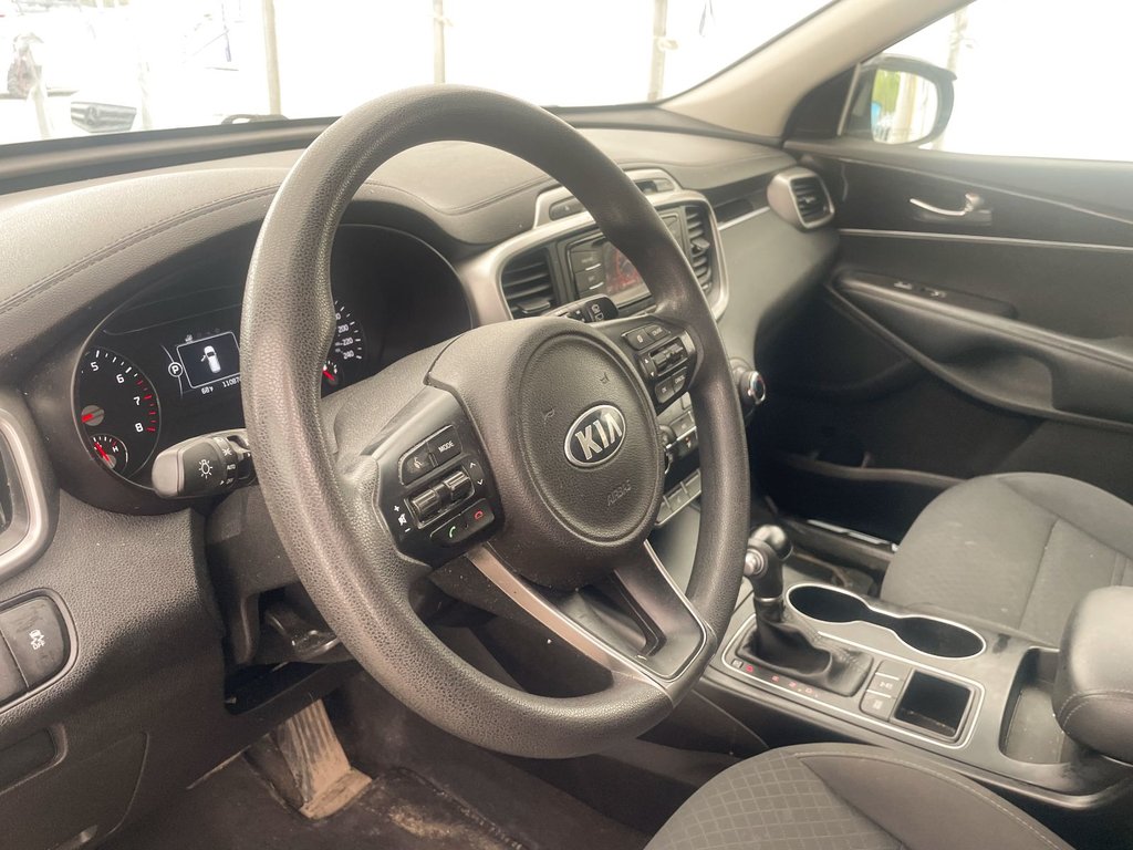 Kia Sorento  2018 à St-Jérôme, Québec - 3 - w1024h768px