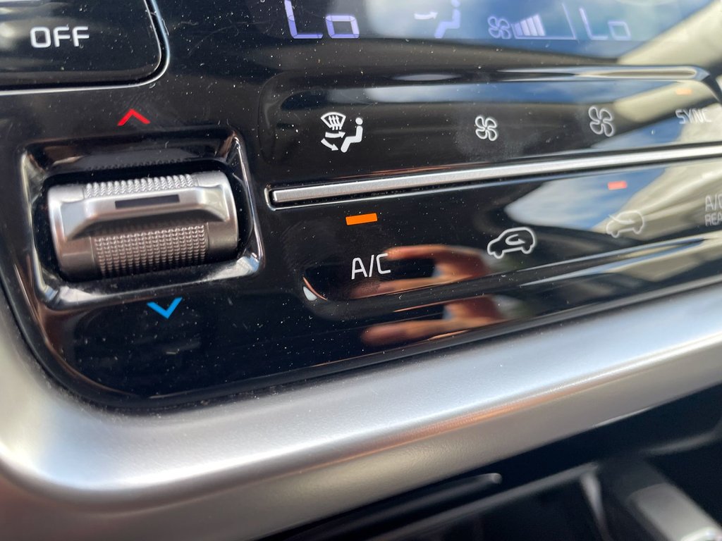 2021 Kia Sorento in St-Jérôme, Quebec - 14 - w1024h768px