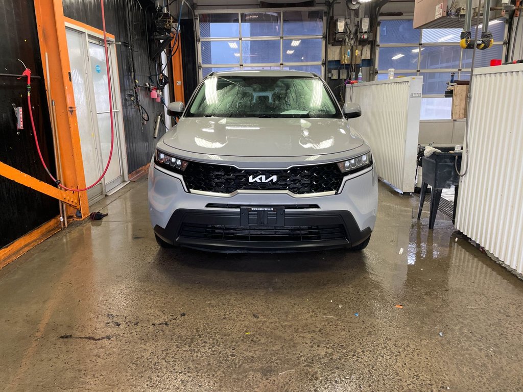 Kia Sorento  2022 à St-Jérôme, Québec - 4 - w1024h768px