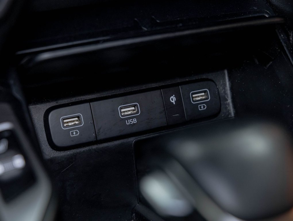 Kia Sorento  2023 à St-Jérôme, Québec - 21 - w1024h768px