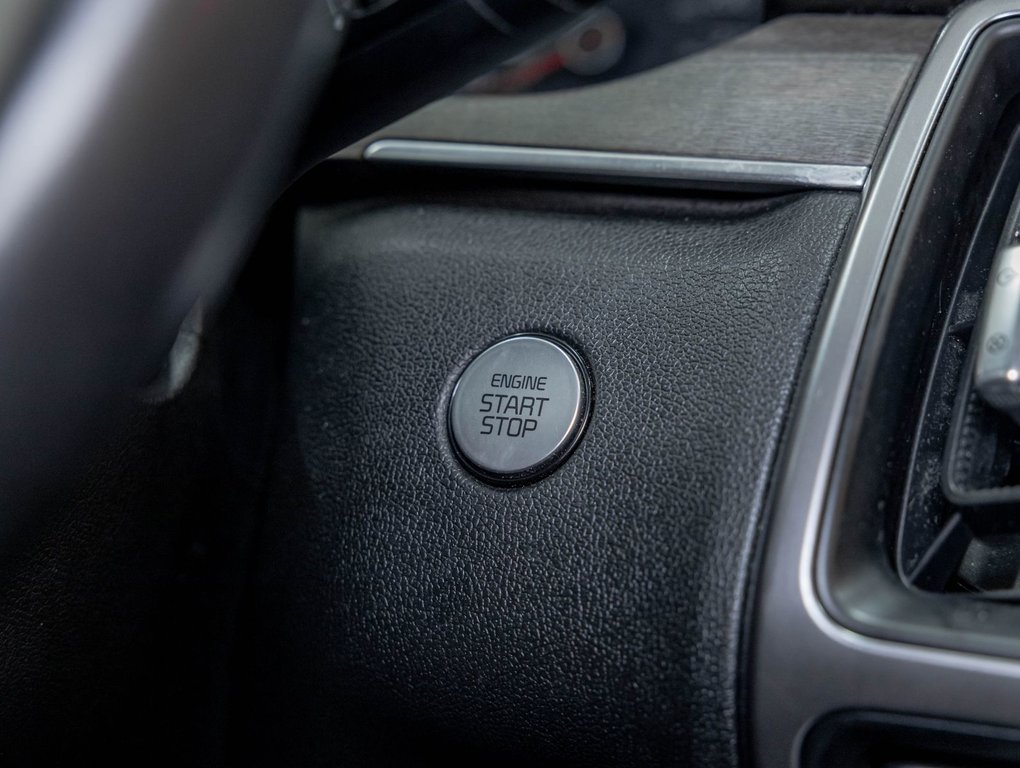 Kia Sorento  2023 à St-Jérôme, Québec - 27 - w1024h768px