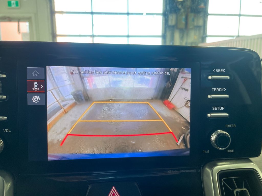 Kia Sorento  2023 à St-Jérôme, Québec - 12 - w1024h768px