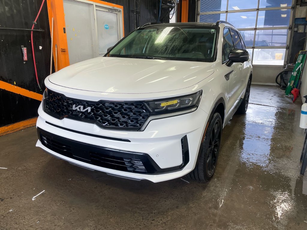 2023 Kia Sorento in St-Jérôme, Quebec - 1 - w1024h768px