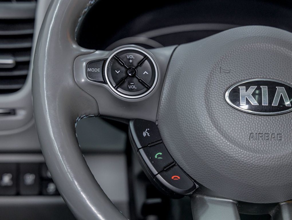 2018 Kia SOUL EV in St-Jérôme, Quebec - 15 - w1024h768px