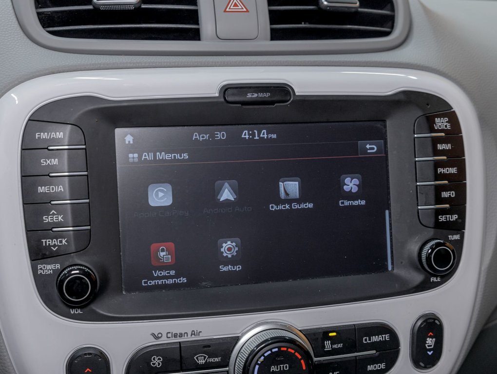 2018 Kia SOUL EV in St-Jérôme, Quebec - 18 - w1024h768px