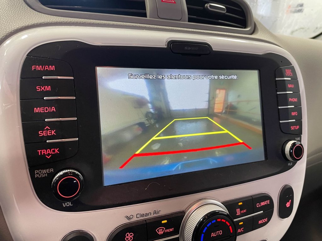 Kia Soul EV  2018 à St-Jérôme, Québec - 16 - w1024h768px