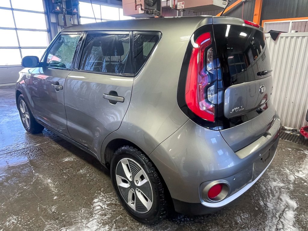 Kia SOUL EV  2019 à St-Jérôme, Québec - 8 - w1024h768px