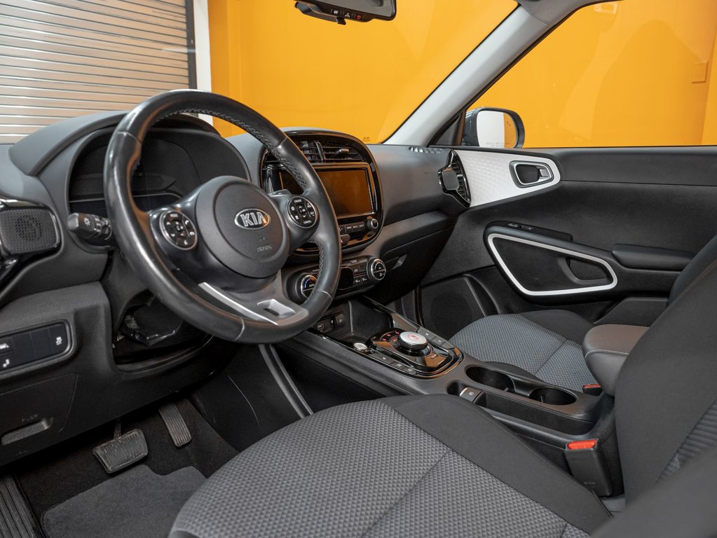 Kia SOUL EV  2021 à St-Jérôme, Québec - 2 - w1024h768px